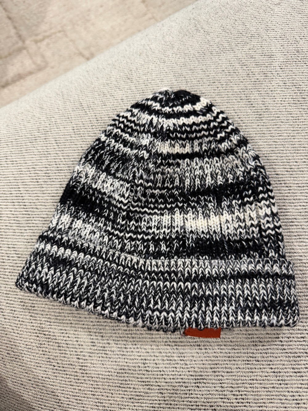 Unisex winter hat Subcategory Selection